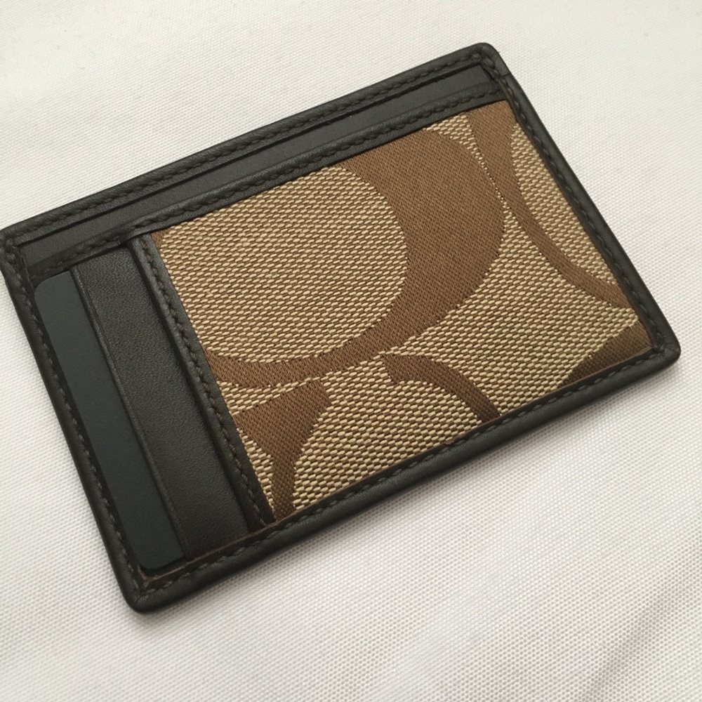 New Coach Wallet